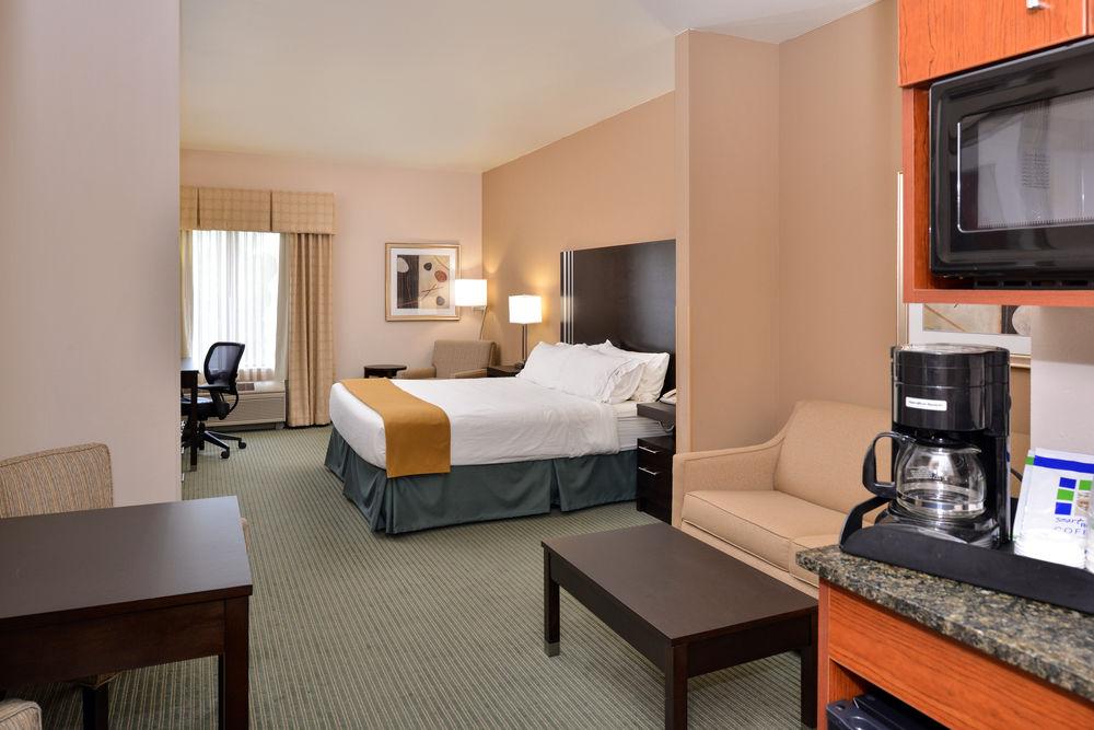 Holiday Inn Express Hotel & Suites Milwaukee-New Berlin By Ihg Extérieur photo