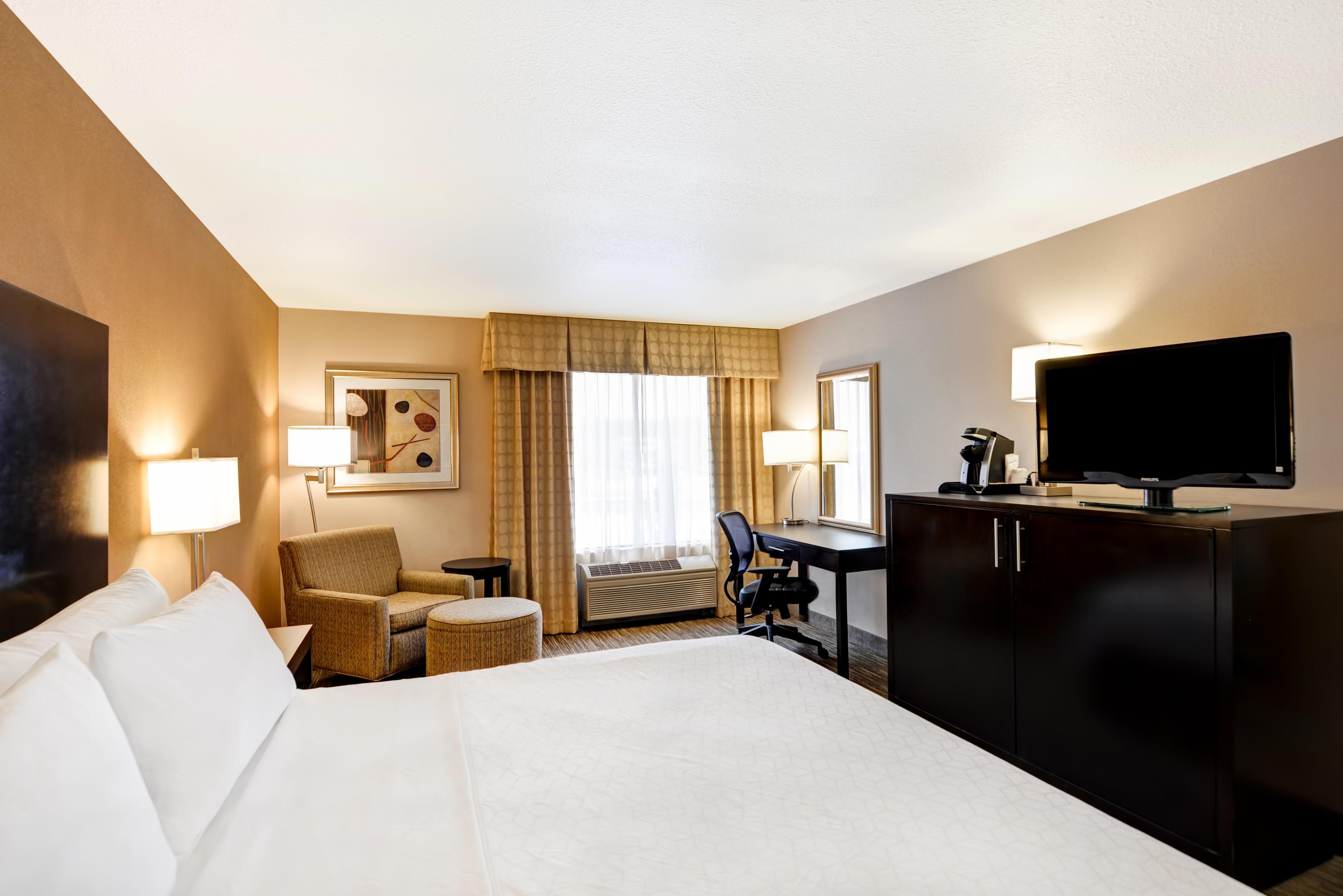 Holiday Inn Express Hotel & Suites Milwaukee-New Berlin By Ihg Extérieur photo