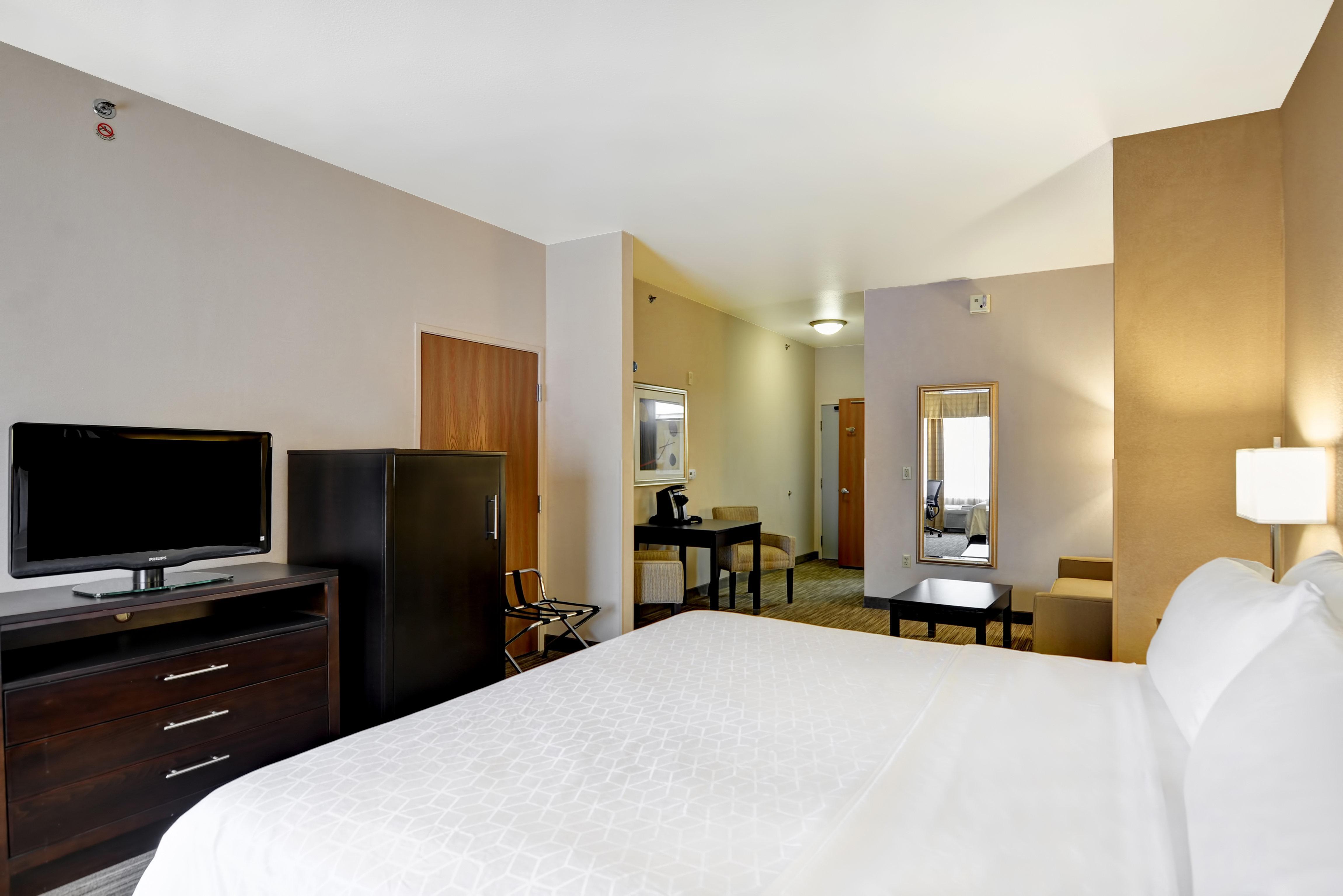 Holiday Inn Express Hotel & Suites Milwaukee-New Berlin By Ihg Extérieur photo