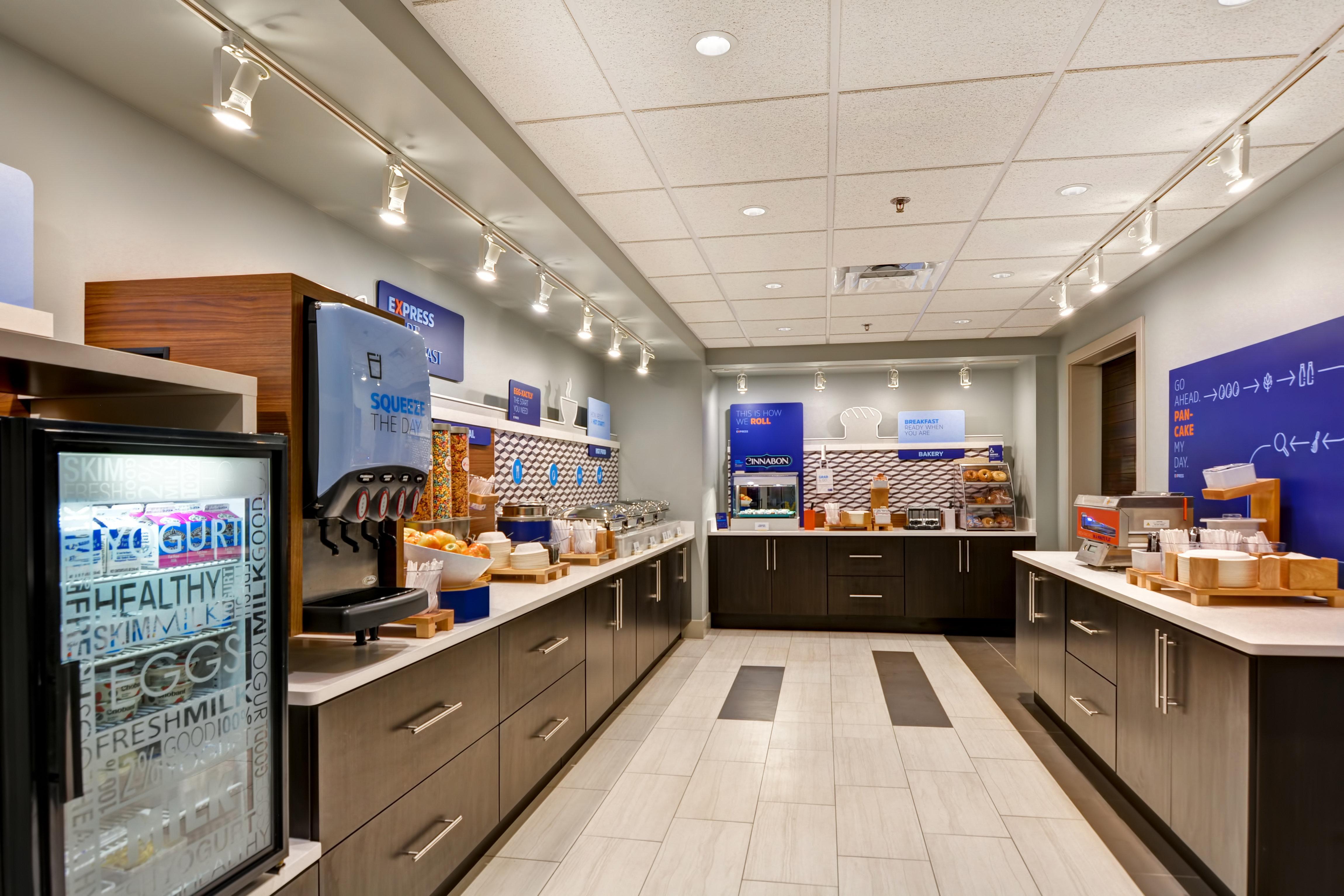 Holiday Inn Express Hotel & Suites Milwaukee-New Berlin By Ihg Extérieur photo