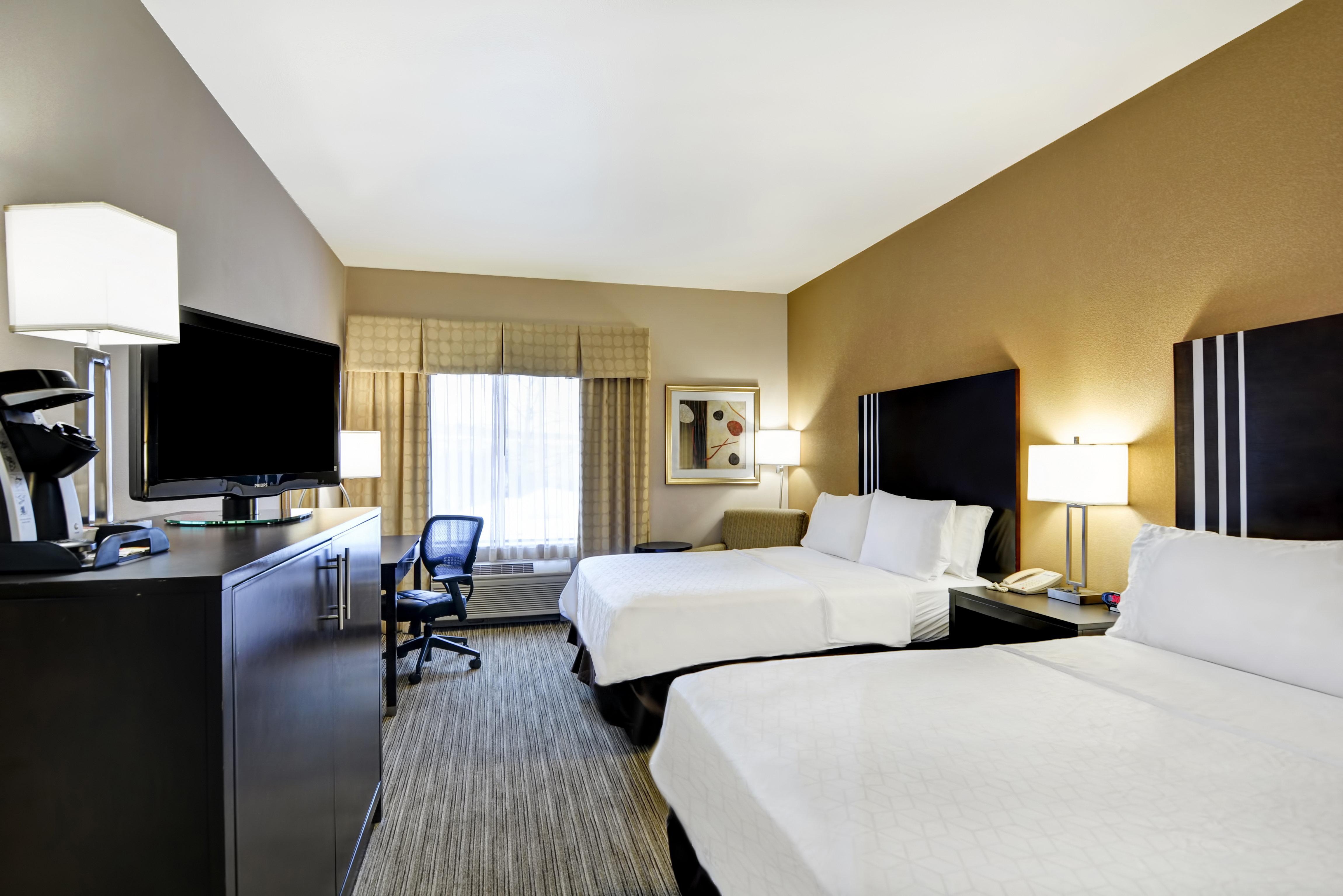 Holiday Inn Express Hotel & Suites Milwaukee-New Berlin By Ihg Extérieur photo