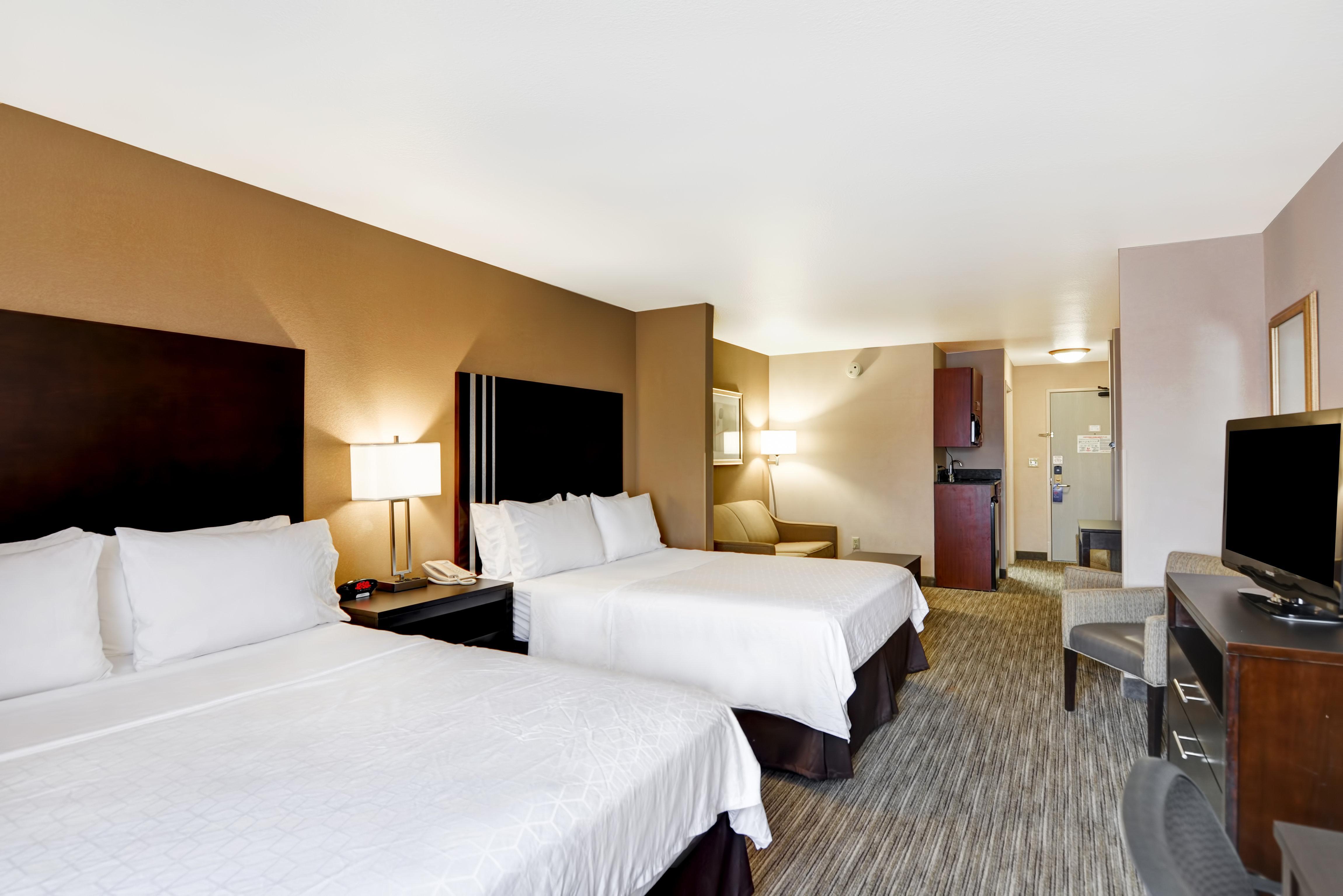 Holiday Inn Express Hotel & Suites Milwaukee-New Berlin By Ihg Extérieur photo