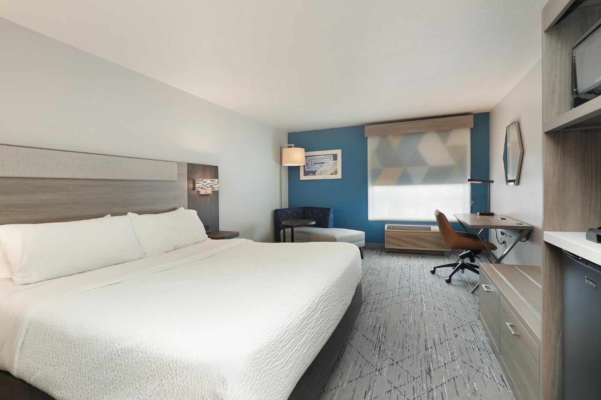 Holiday Inn Express Hotel & Suites Milwaukee-New Berlin By Ihg Extérieur photo