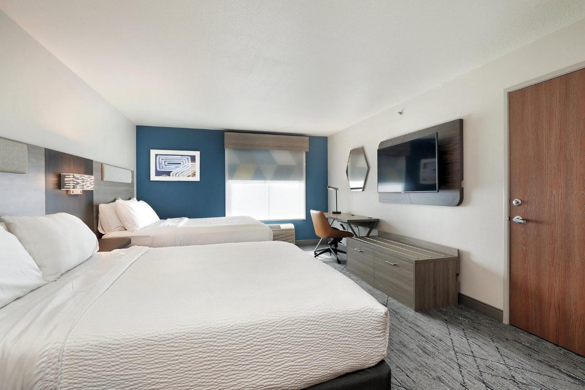 Holiday Inn Express Hotel & Suites Milwaukee-New Berlin By Ihg Extérieur photo